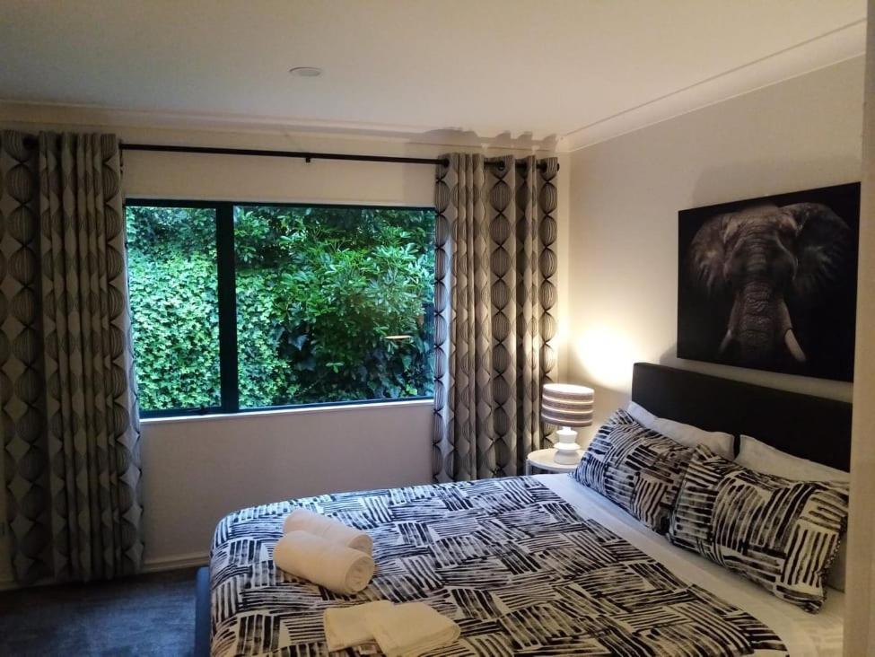 Gulf Harbour Guest House Apartment オークランド エクステリア 写真