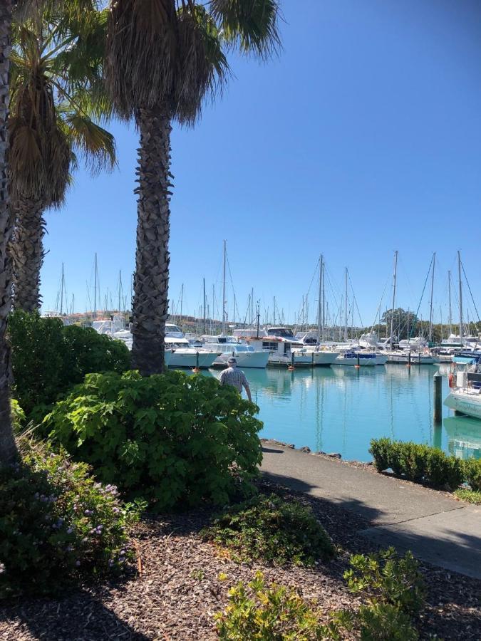 Gulf Harbour Guest House Apartment オークランド エクステリア 写真